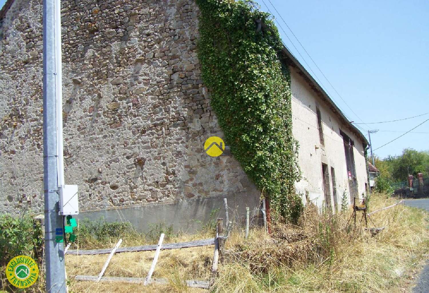 à vendre maison Lussac-les-Églises Haute-Vienne 3