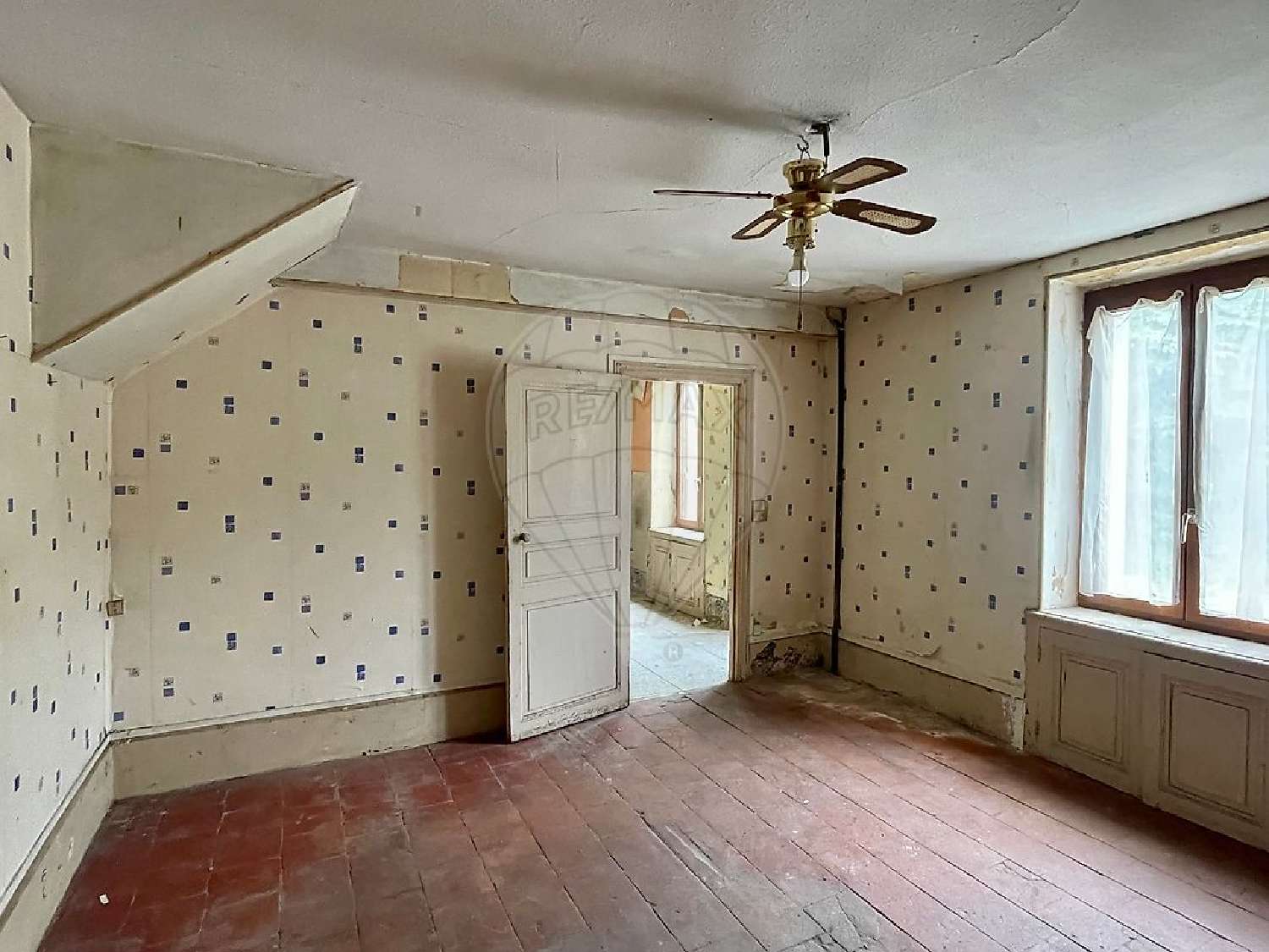 te koop huis Luzy Nièvre 4