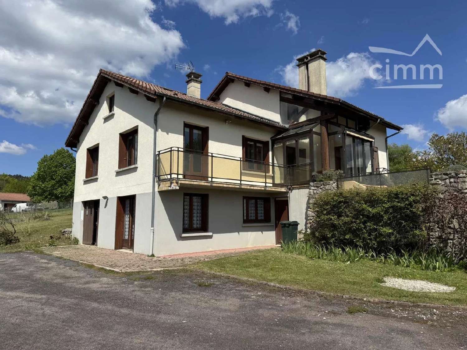 à vendre maison Marat Puy-de-Dôme 2