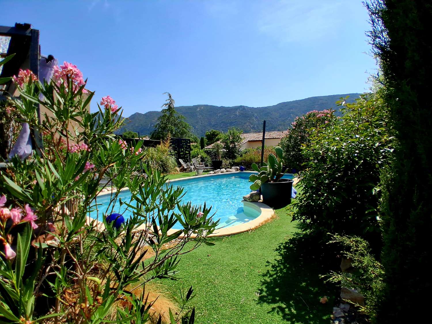 en venta casa Maubec Vaucluse 2