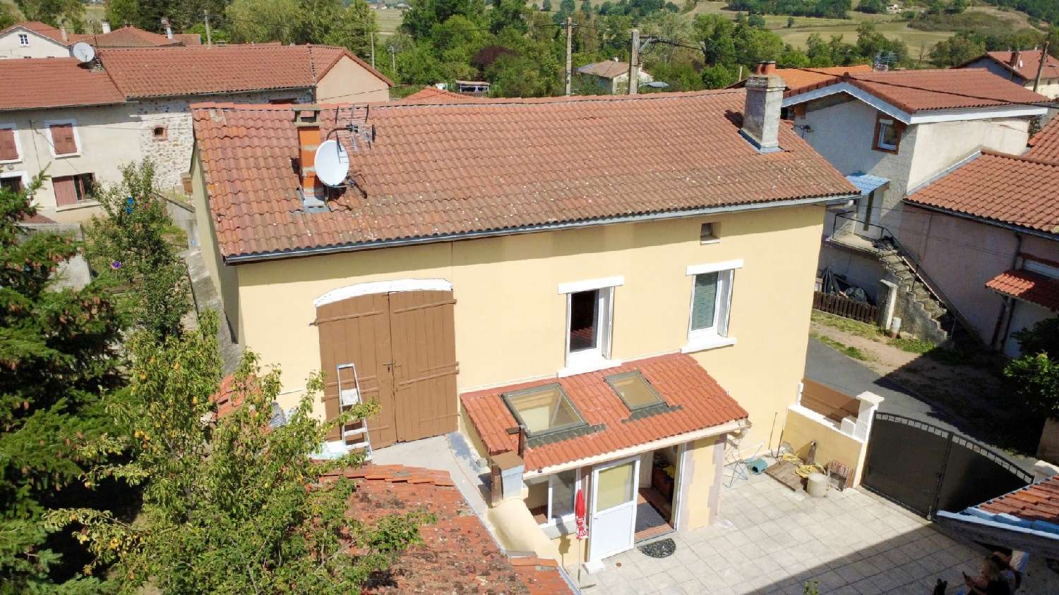  à vendre maison Mézères Haute-Loire 3