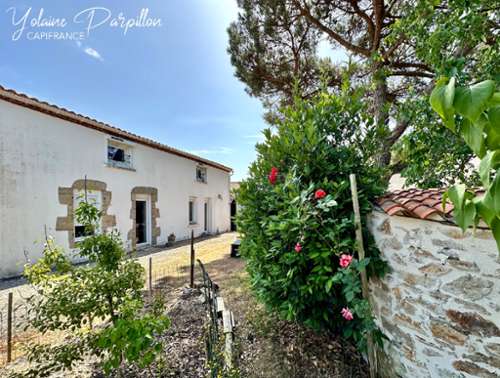 Montaigu Vendée house foto 7407287