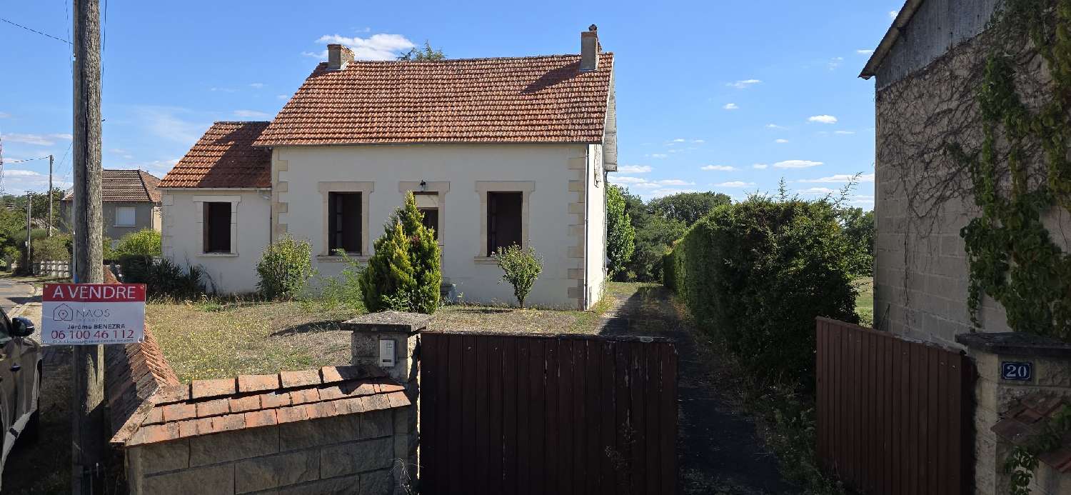 for sale house Montmorillon Vienne 1
