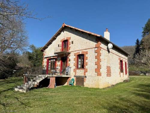 Nanteuil-en-Vallée Charente house foto 7404595