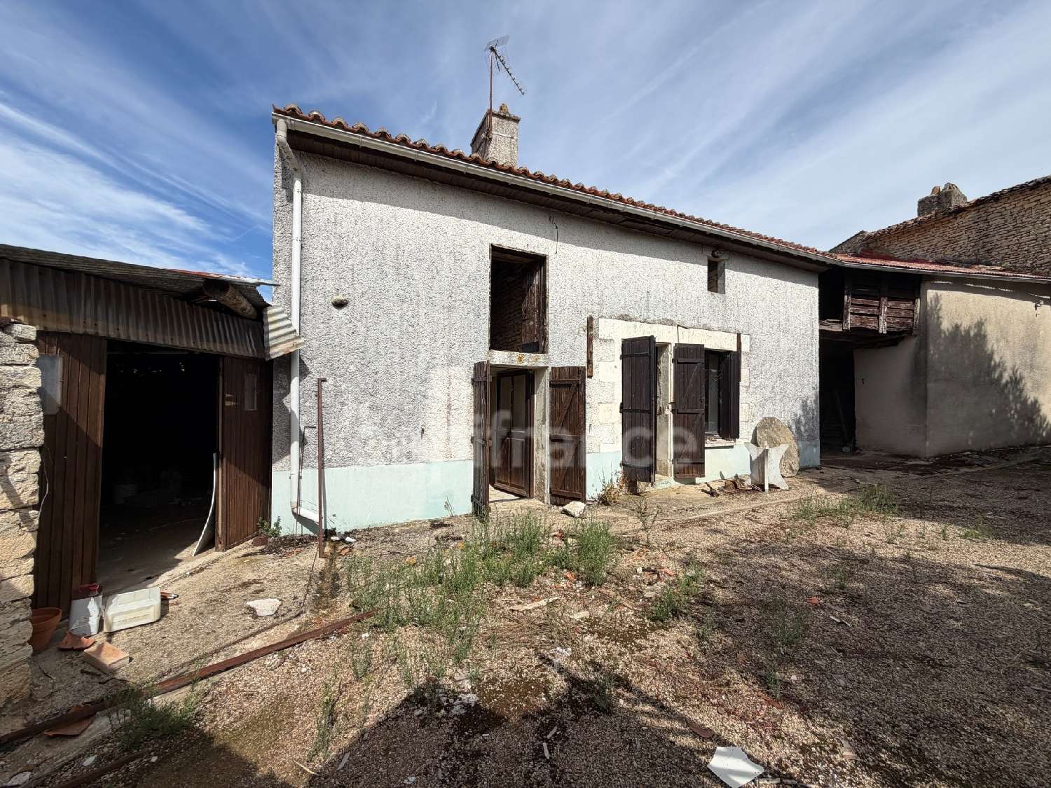 for sale house Neuville-De-Poitou Vienne 1