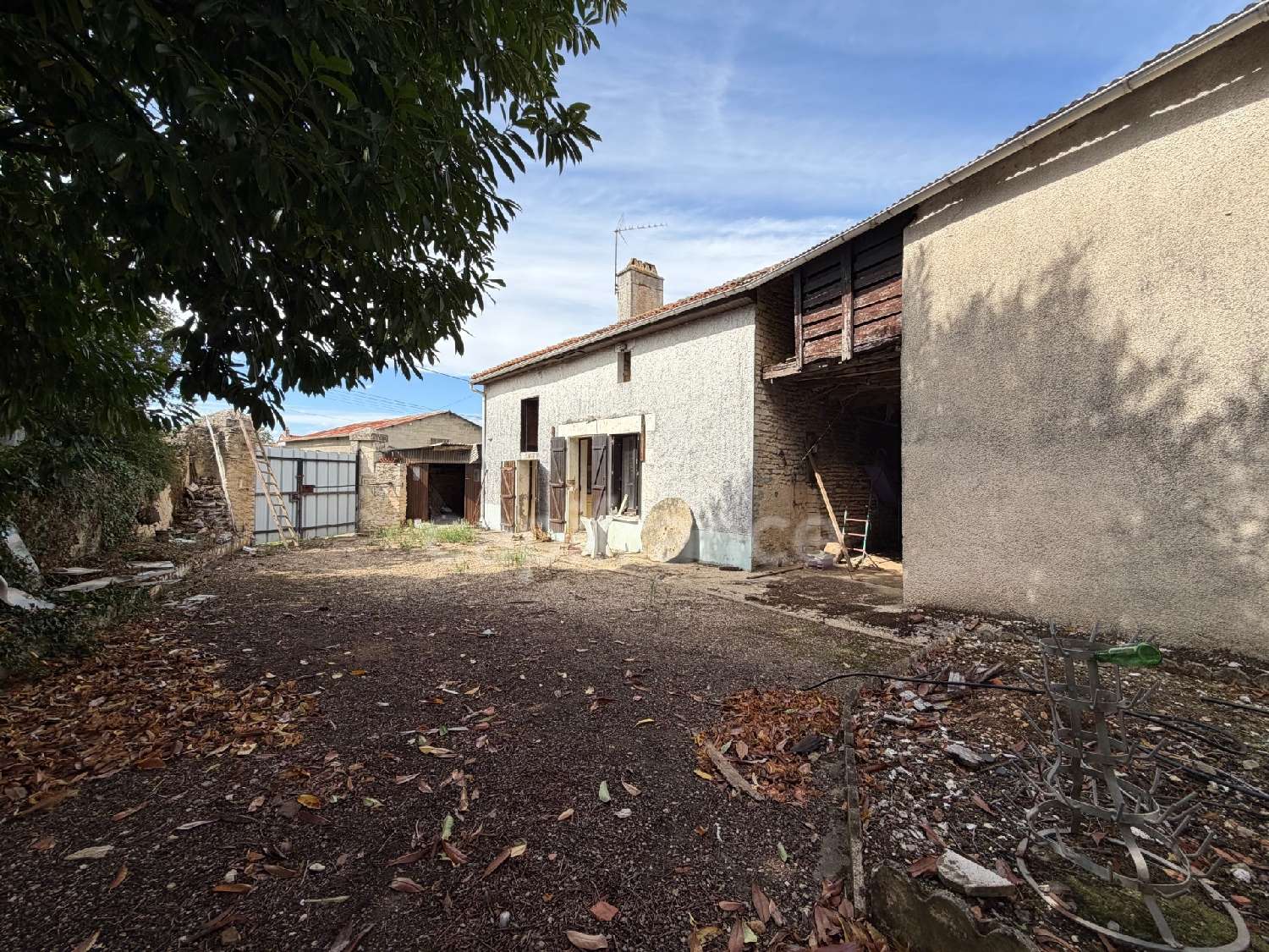 for sale house Neuville-De-Poitou Vienne 3
