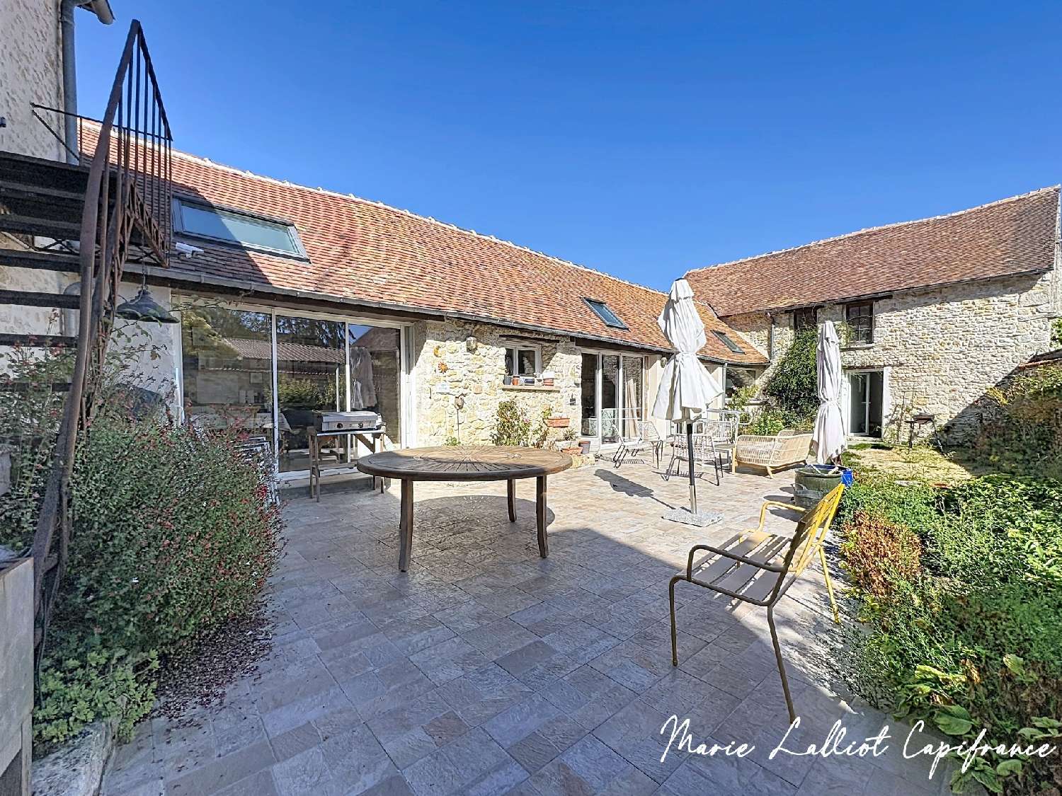  for sale house Puiseaux Loiret 1
