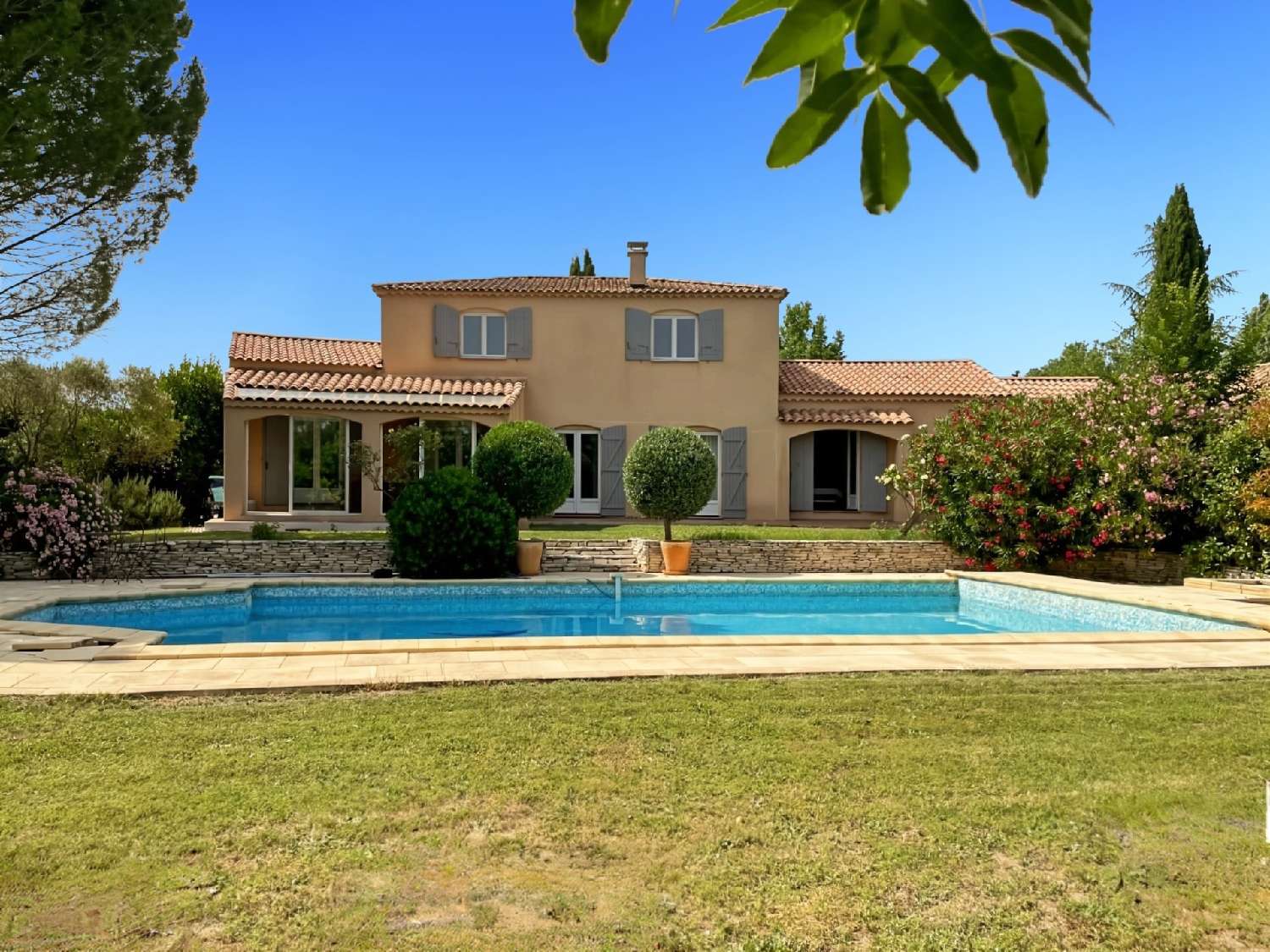 te koop huis Puyricard Bouches-du-Rhône 2