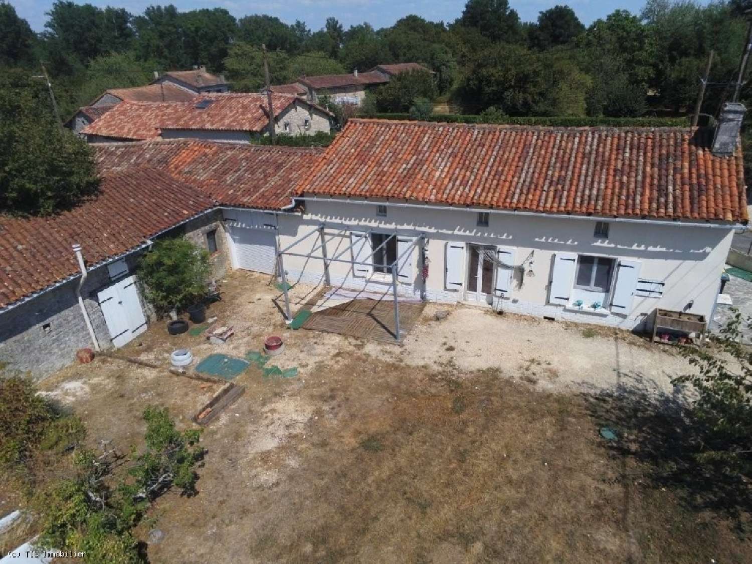 for sale house Ruffec Charente 2