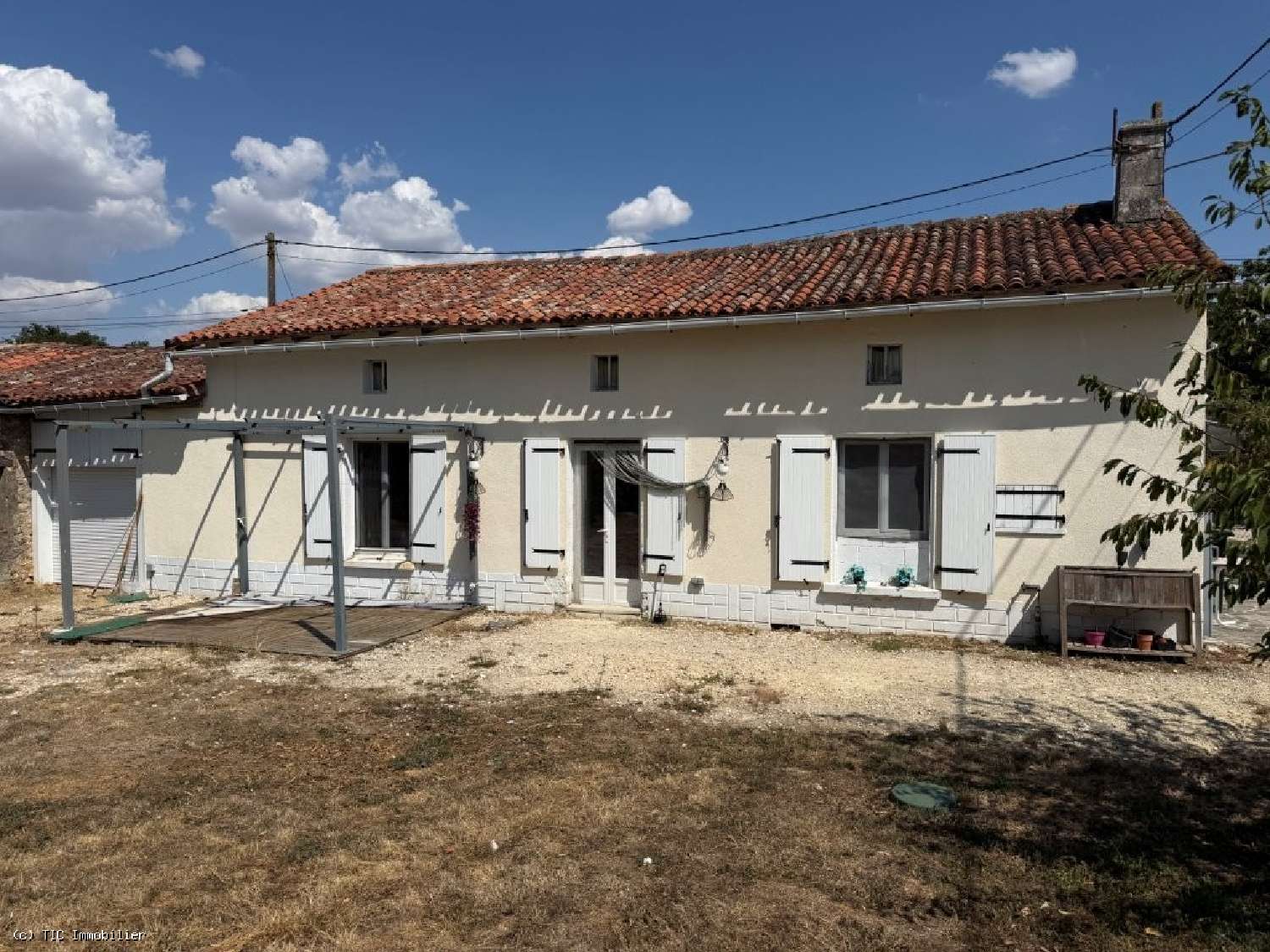 for sale house Ruffec Charente 3