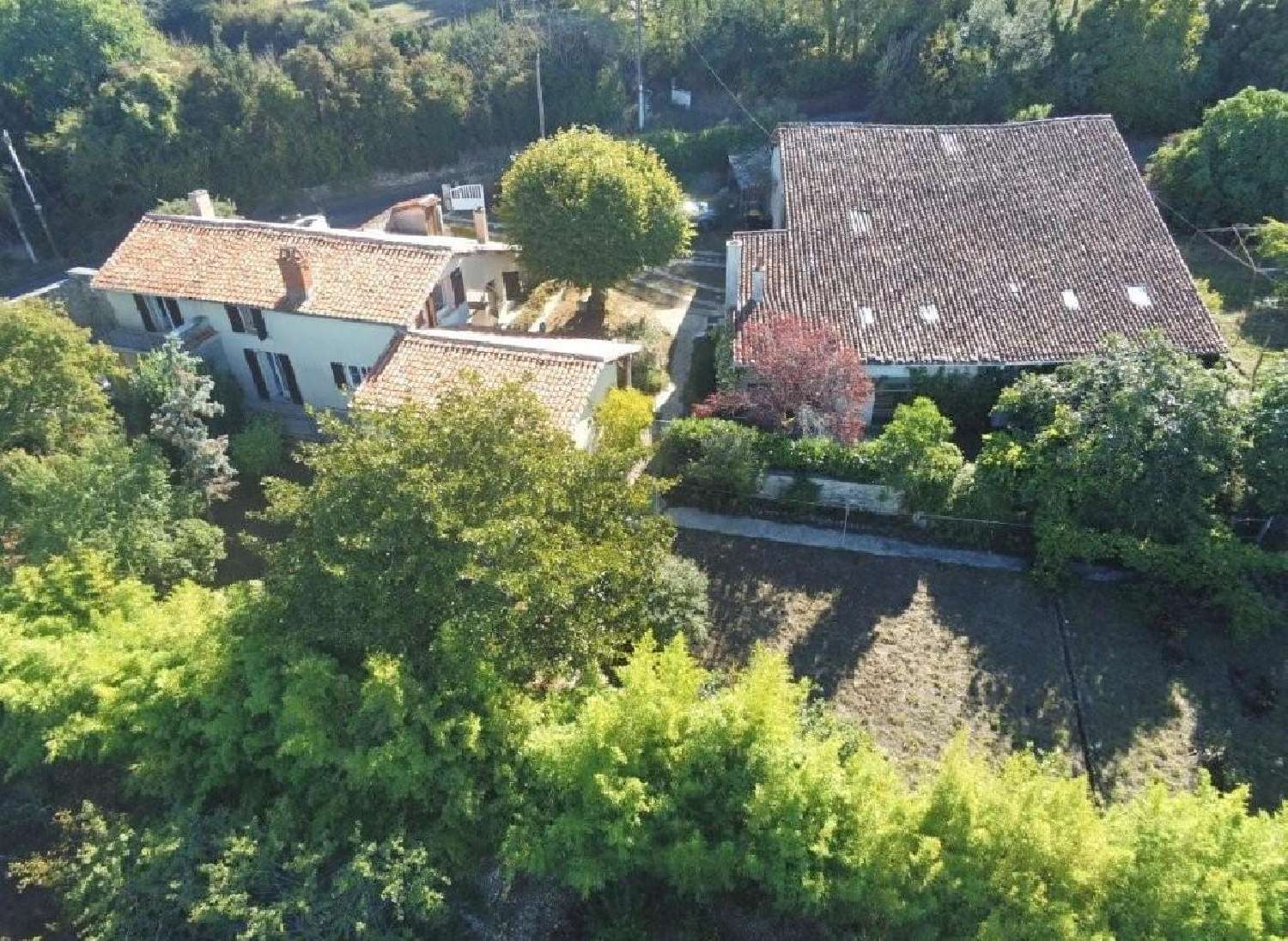 à vendre maison Ruffec Charente 4