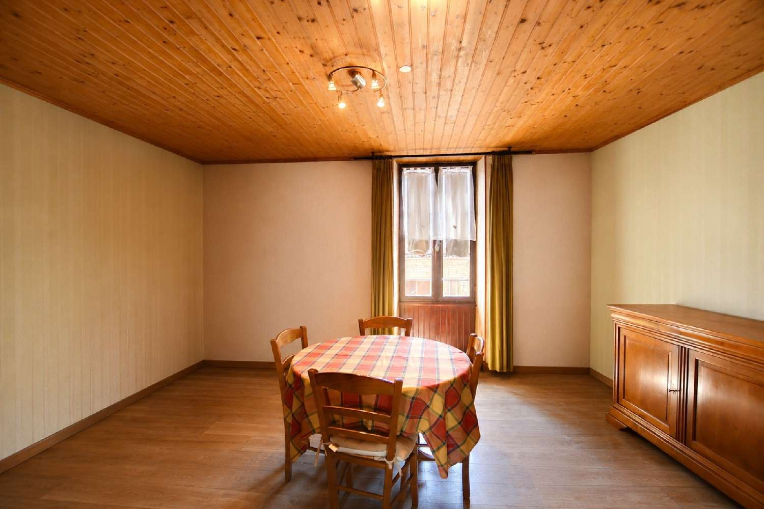  te koop huis Saint-Amant-de-Boixe Charente 2