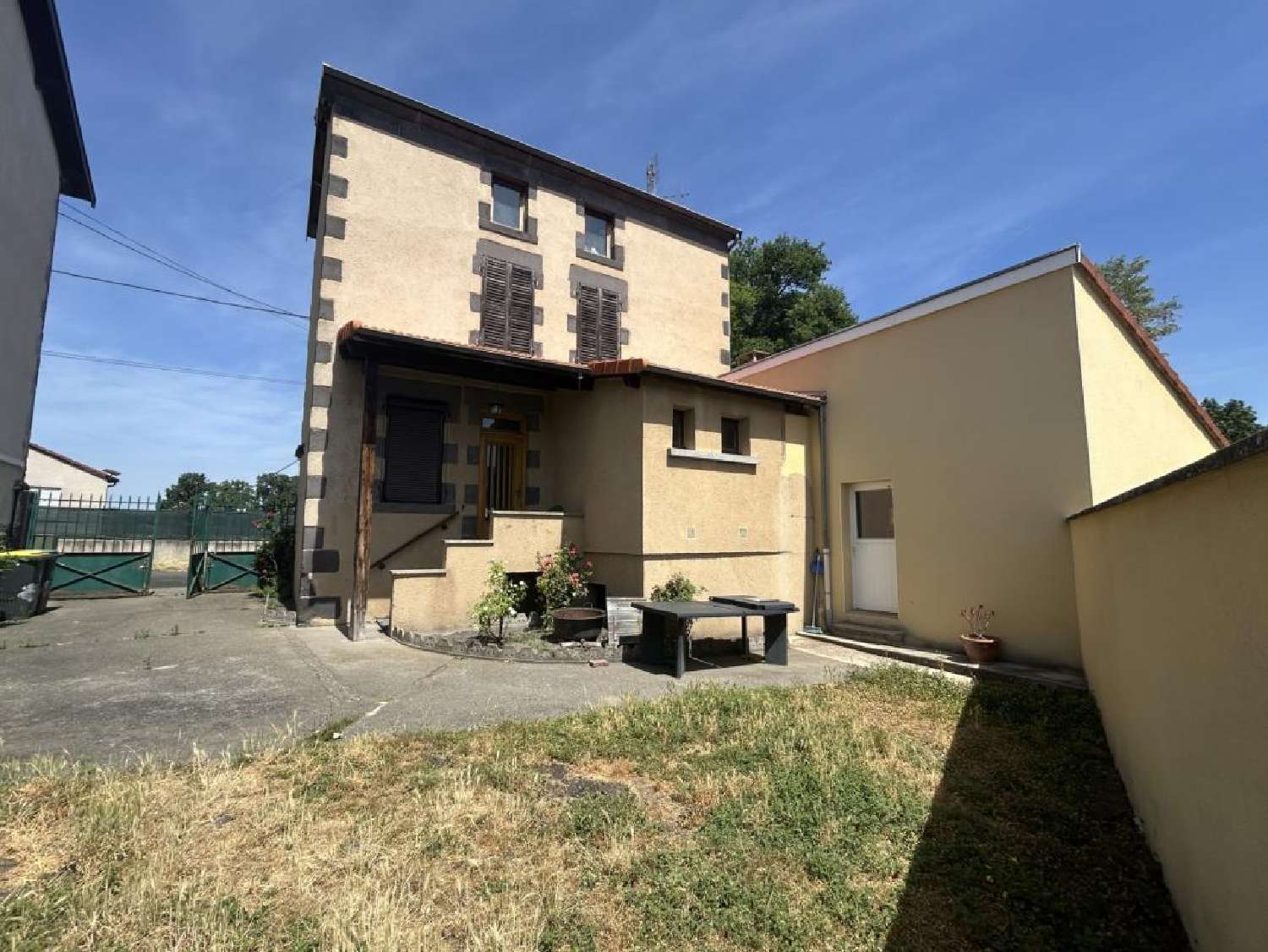  for sale house Saint-Beauzire Puy-de-Dôme 1
