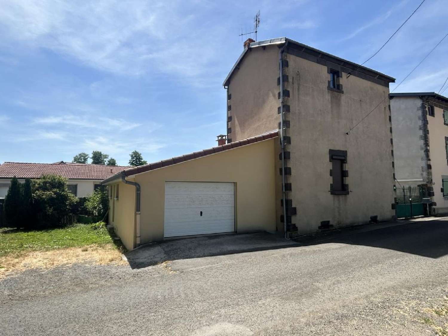  for sale house Saint-Beauzire Puy-de-Dôme 2