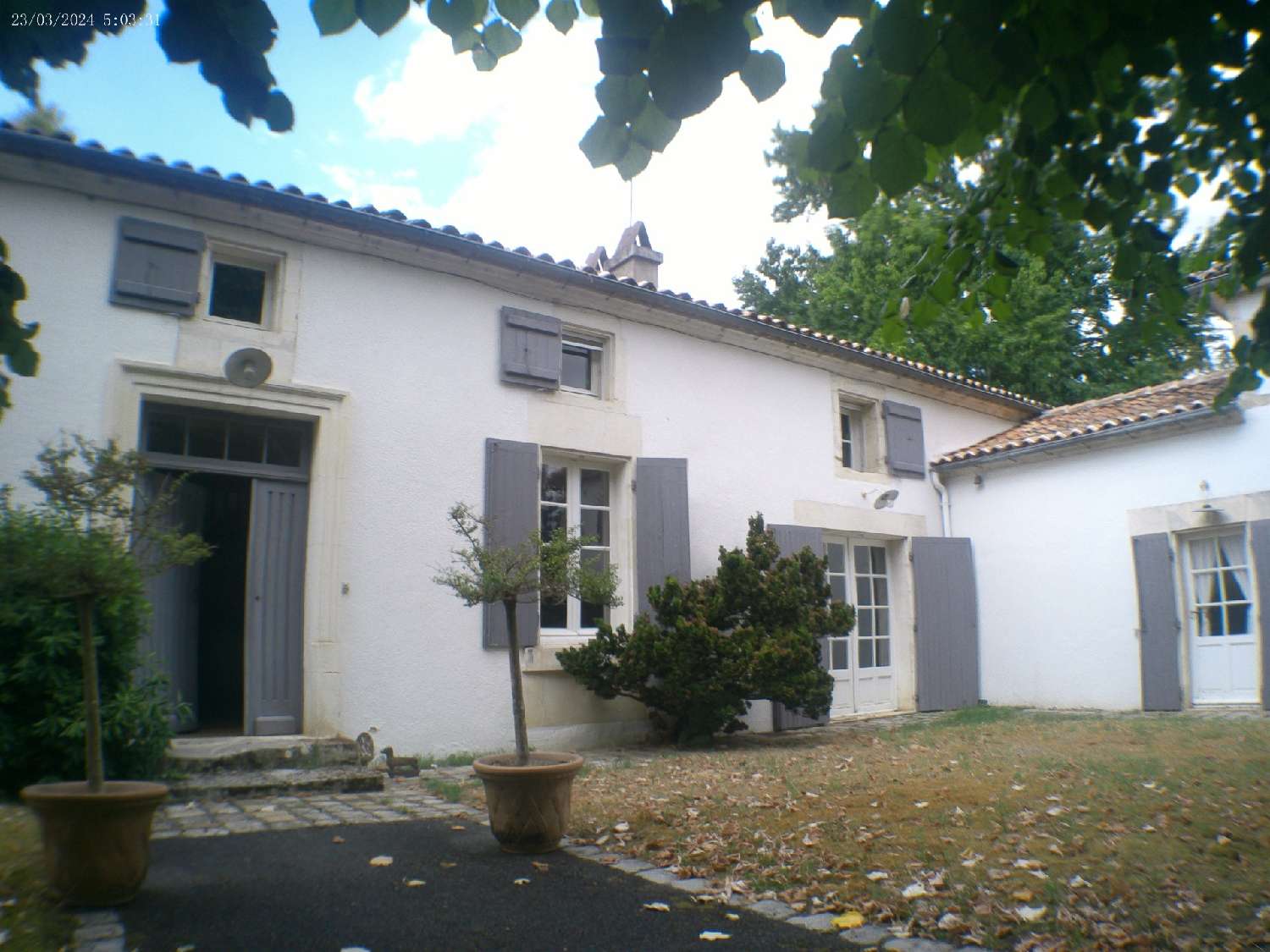 te koop huis Saint-Brice Charente 2