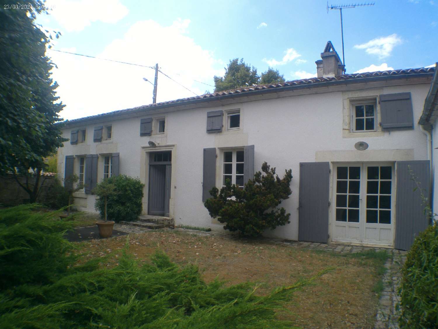 te koop huis Saint-Brice Charente 3