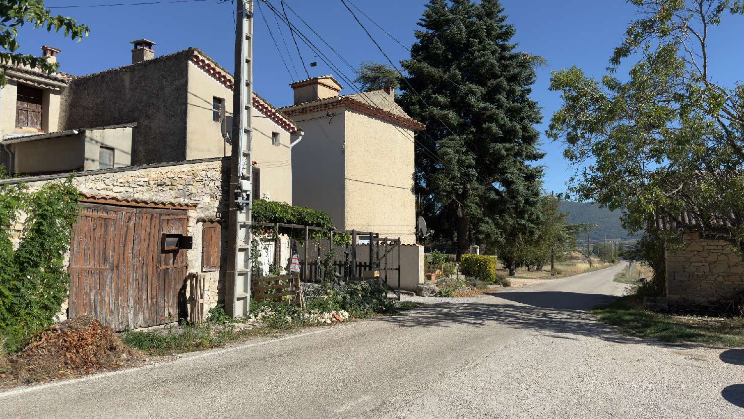 for sale house Saint-Christol Vaucluse 3