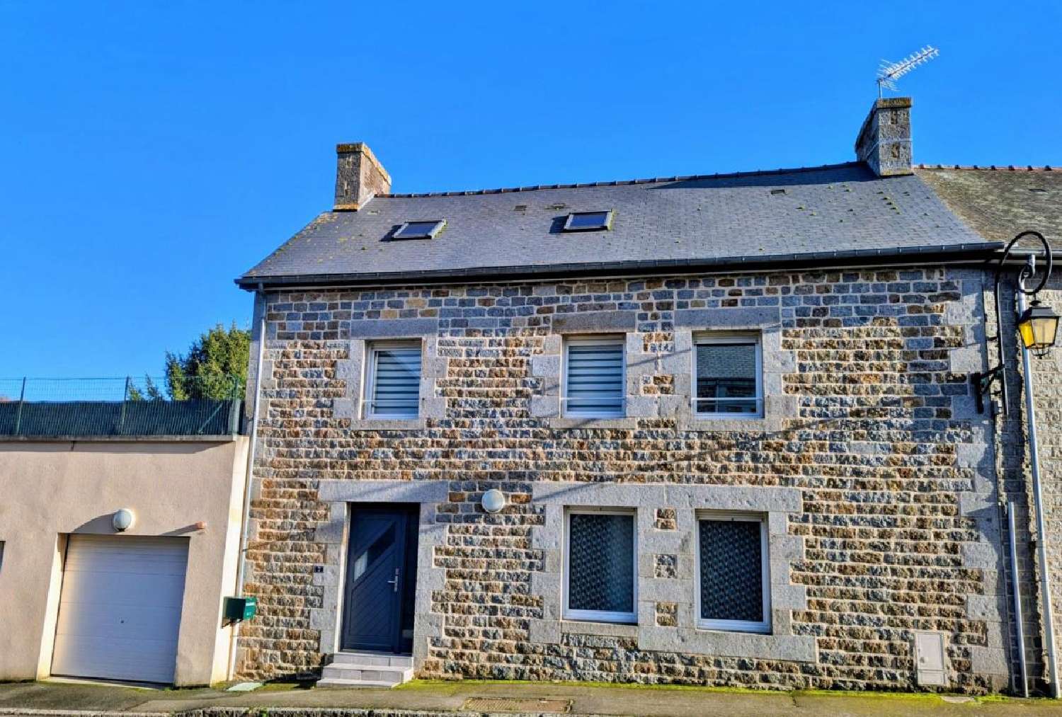 for sale house Saint-Germain-en-Coglès Ille-et-Vilaine 1