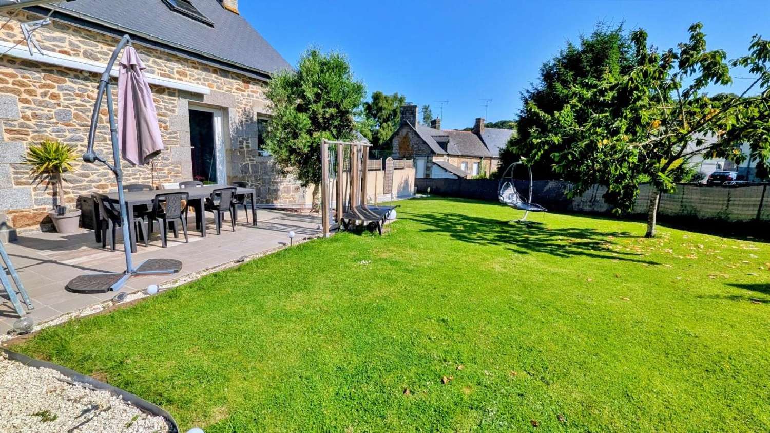 for sale house Saint-Germain-en-Coglès Ille-et-Vilaine 2