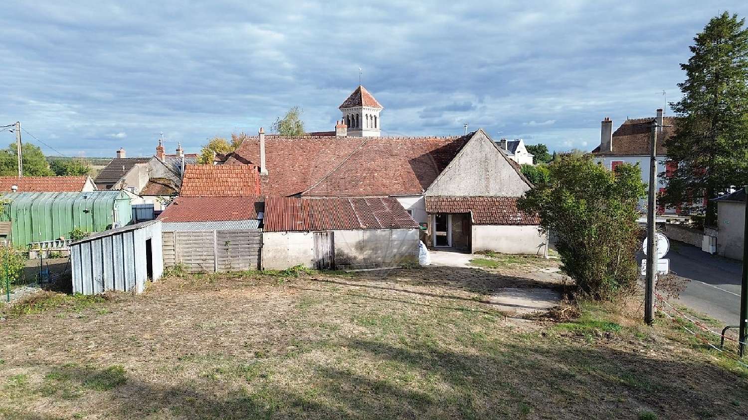en venta casa Saint-Germain-Chassenay Nièvre 2