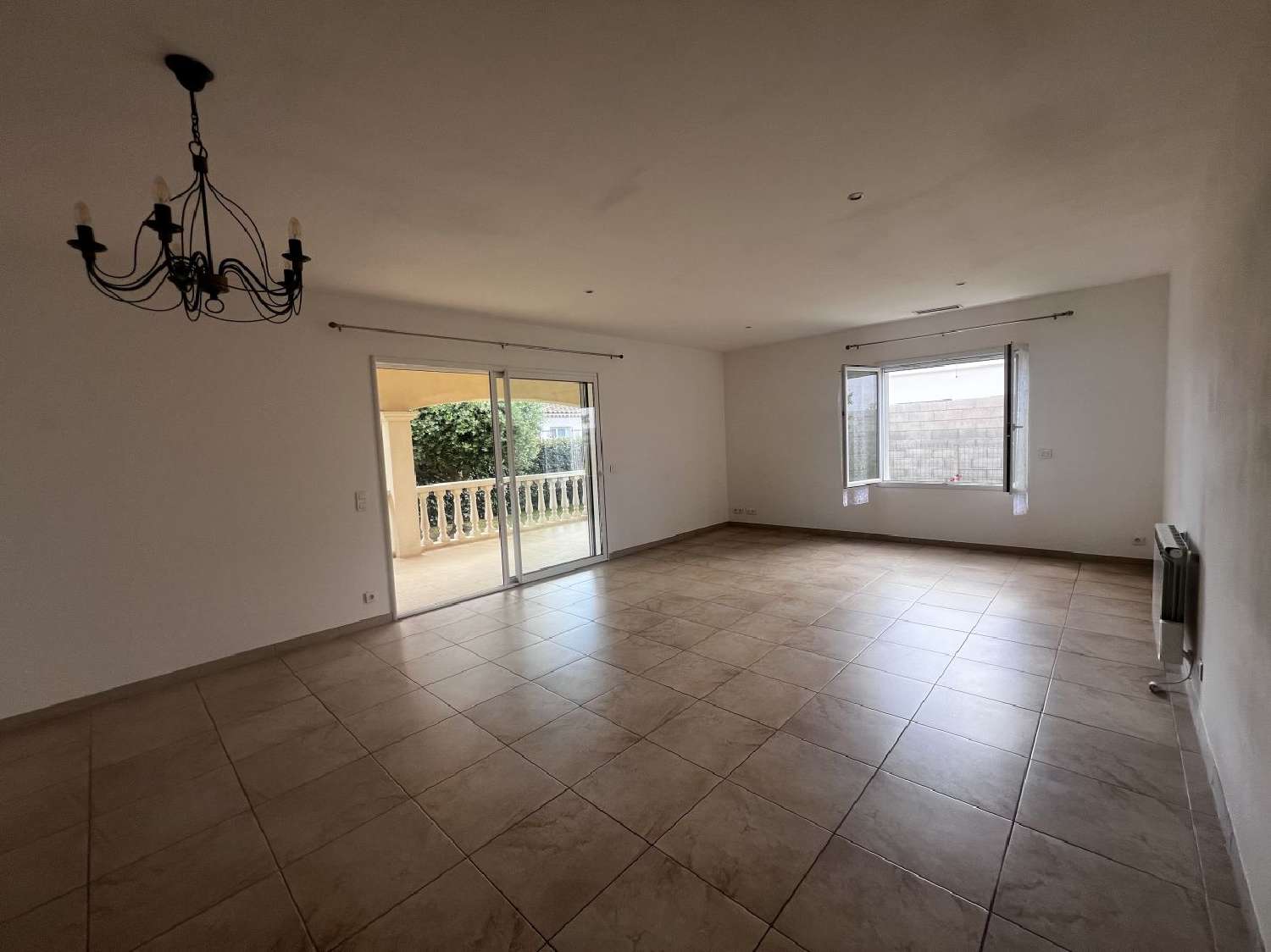 for sale house Saint-Gilles Gard 3