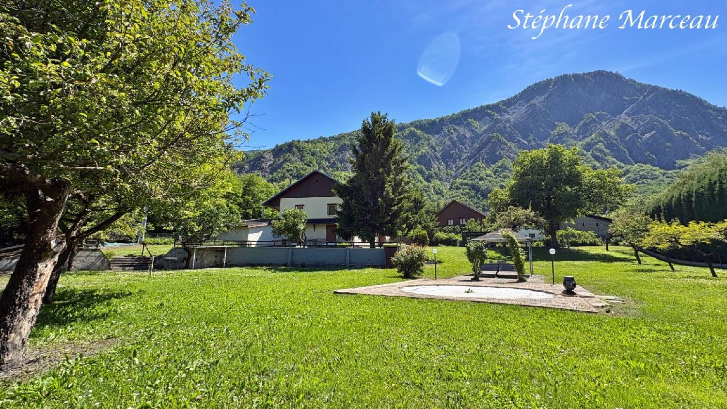 à vendre maison Saint-Jean-de-Maurienne Savoie 2
