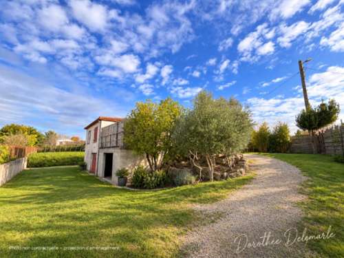 Saint-Jean-d'Angély Charente-Maritime house foto 7407166