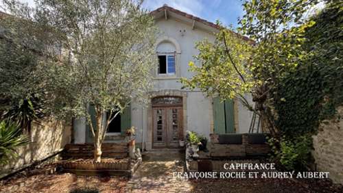 Saint-Jean-d'Angély Charente-Maritime maison foto 7411963