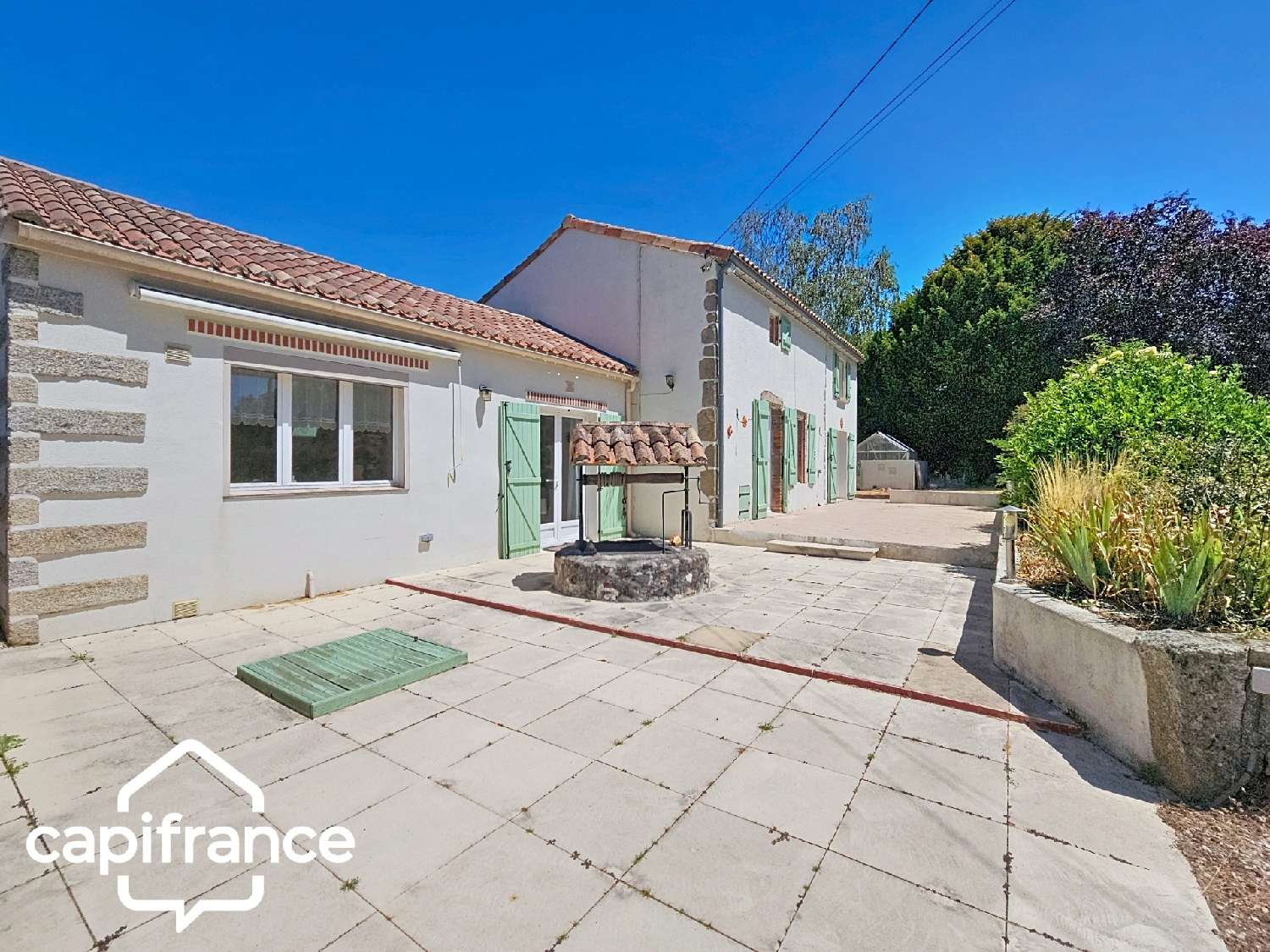 for sale house Saint-Maurice-la-Fougereuse Deux-Sèvres 1