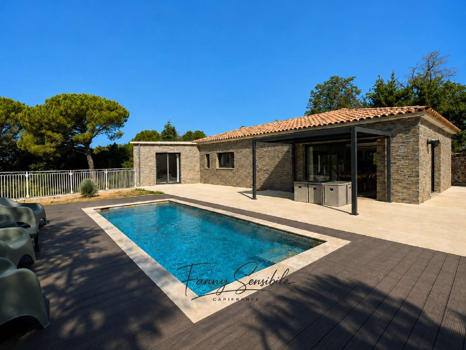 en venta casa Saint-Maximin-la-Sainte-Baume Var 1
