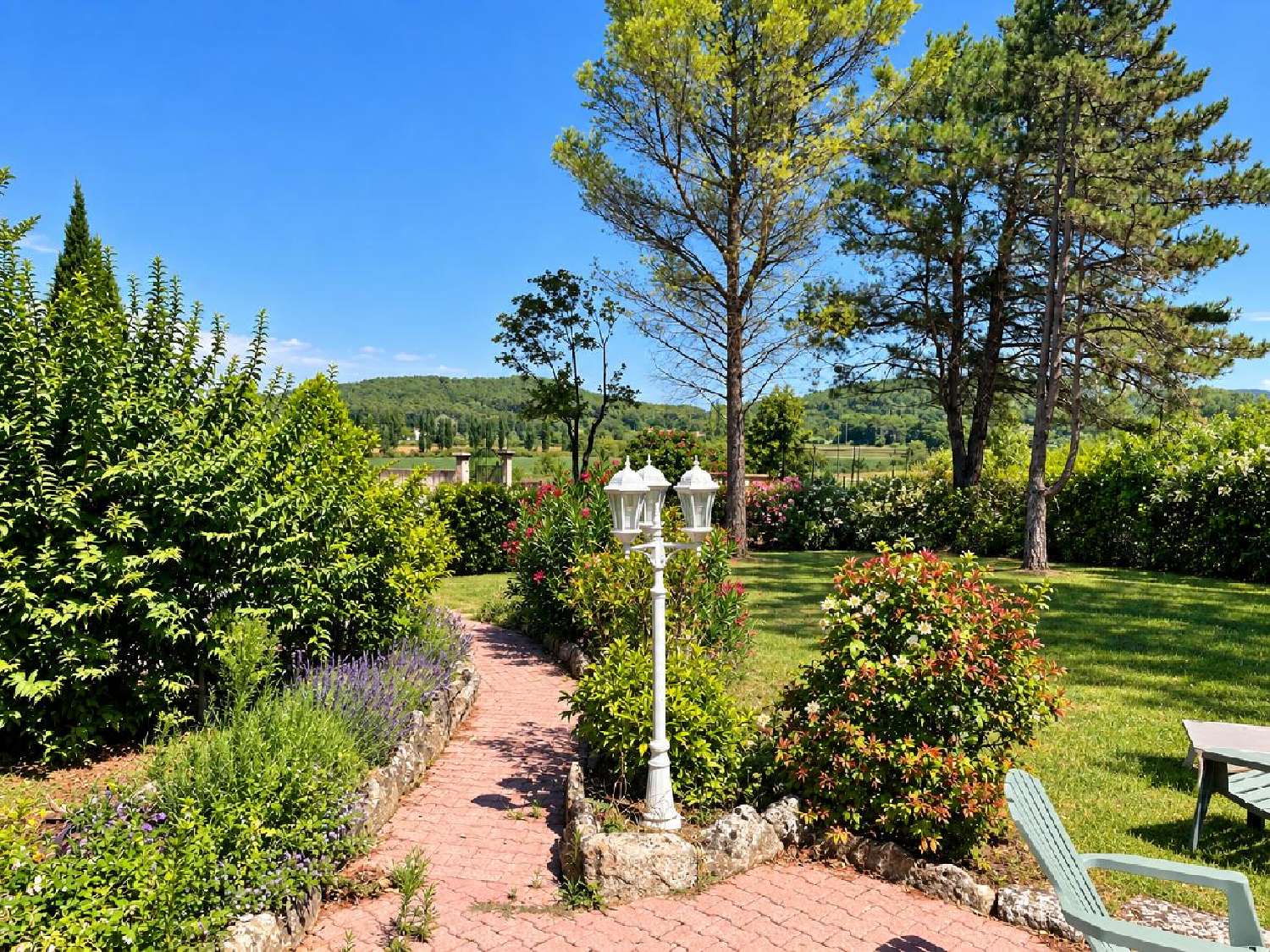 à vendre maison Saint-Paul-Trois-Châteaux Drôme 2