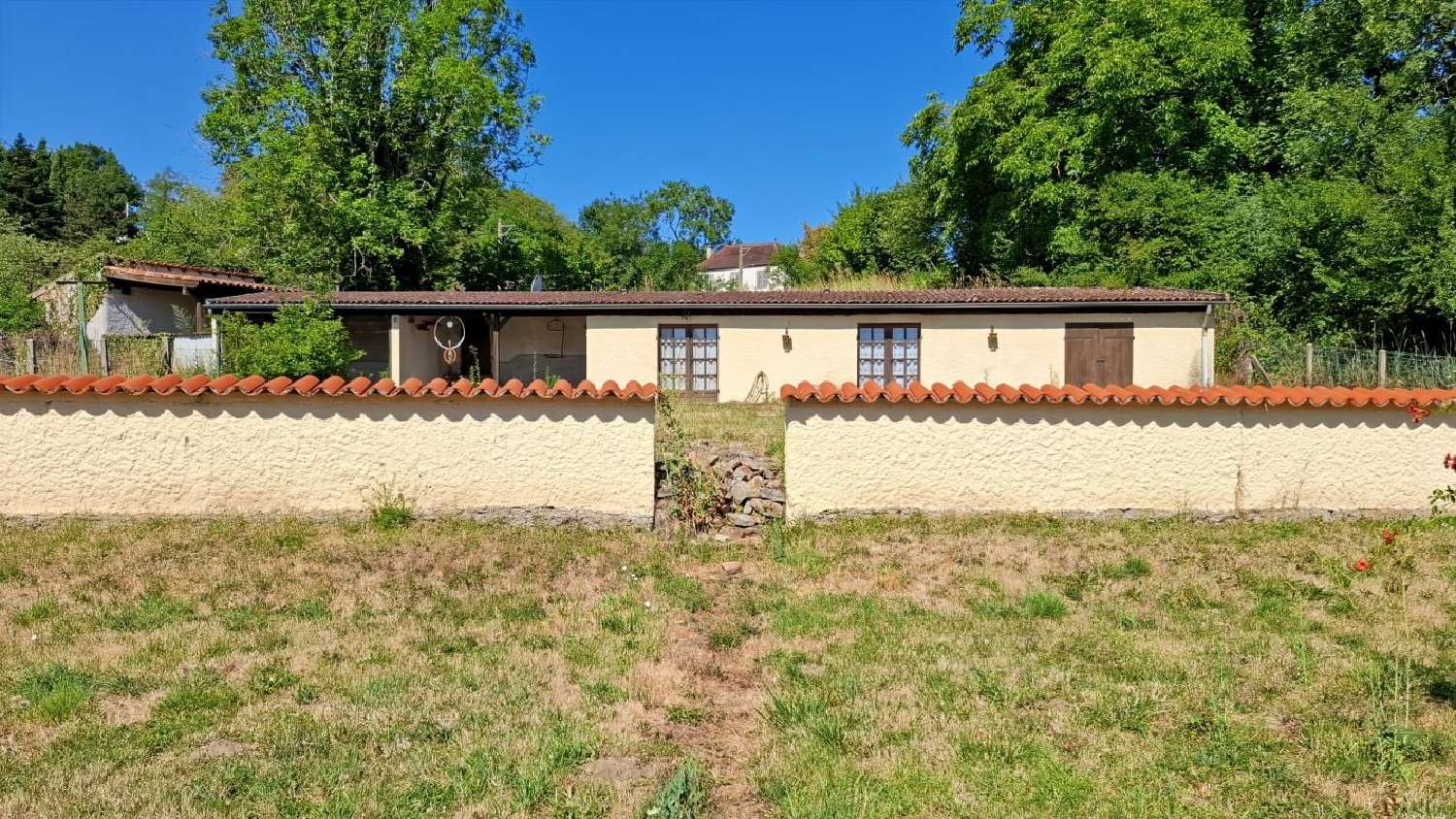 à vendre maison Saint-Priest-Bramefant Puy-de-Dôme 5