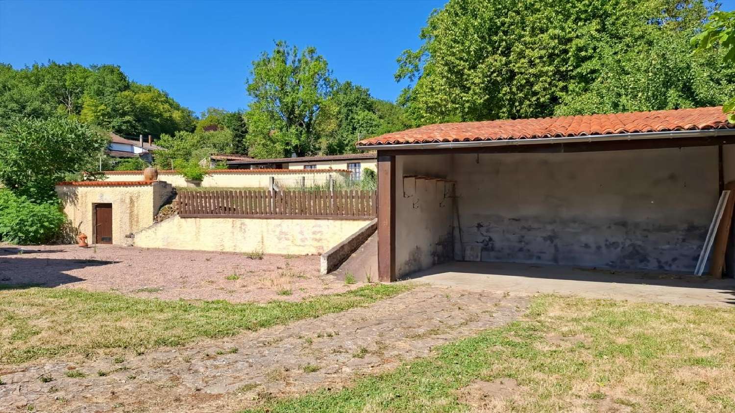 à vendre maison Saint-Priest-Bramefant Puy-de-Dôme 7