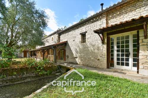 Saint-Séverin-sur-Boutonne Charente-Maritime maison foto 7411997