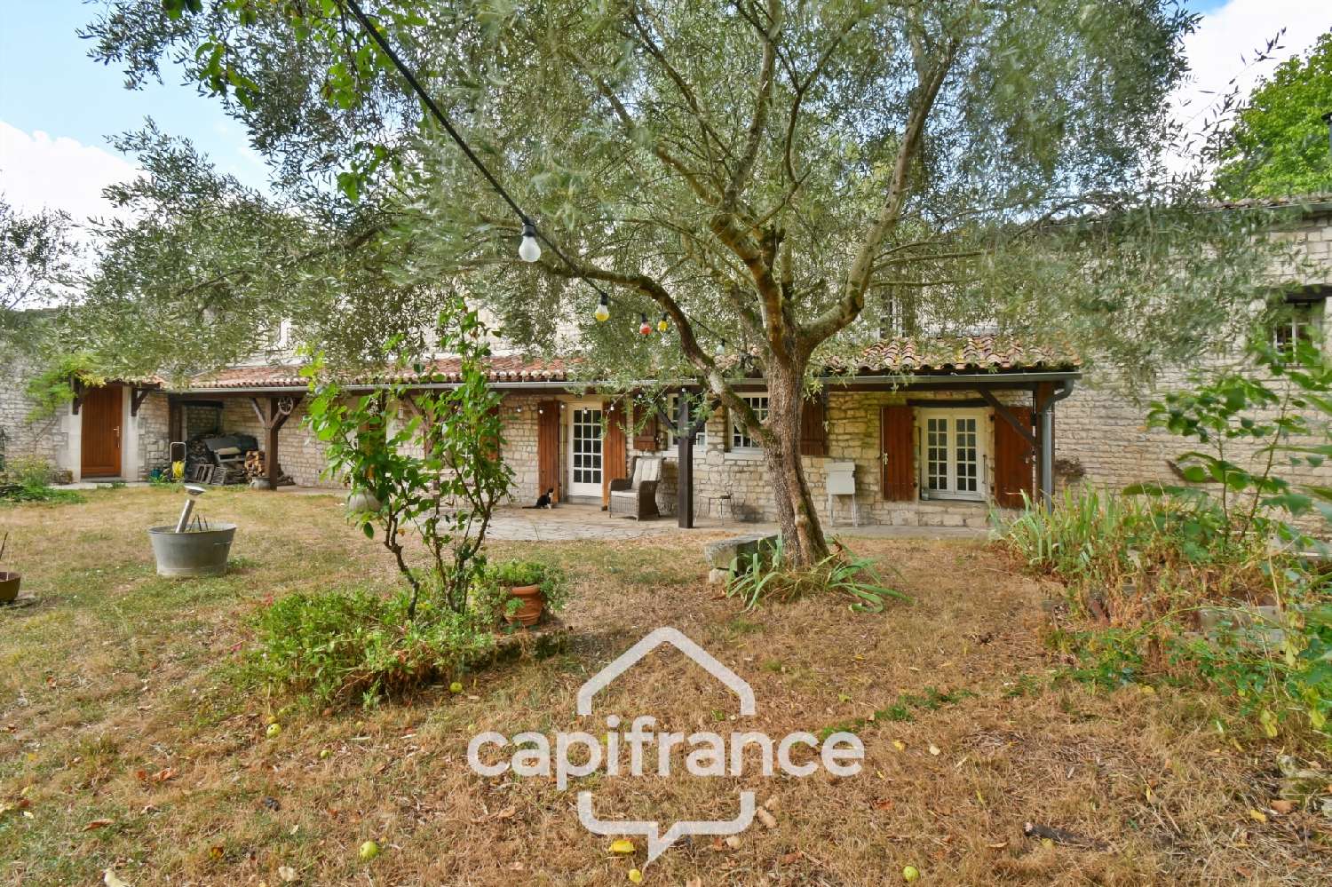  à vendre maison Saint-Séverin-sur-Boutonne Charente-Maritime 2