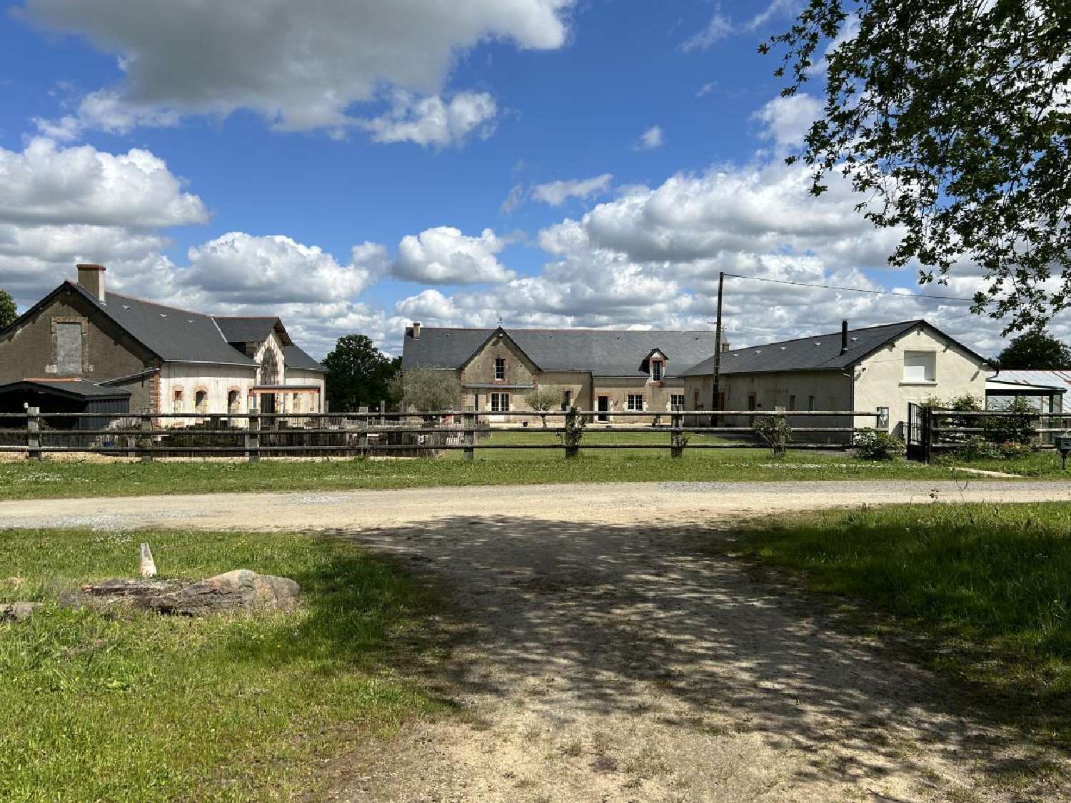 for sale house Seiches-sur-le-Loir Maine-et-Loire 2