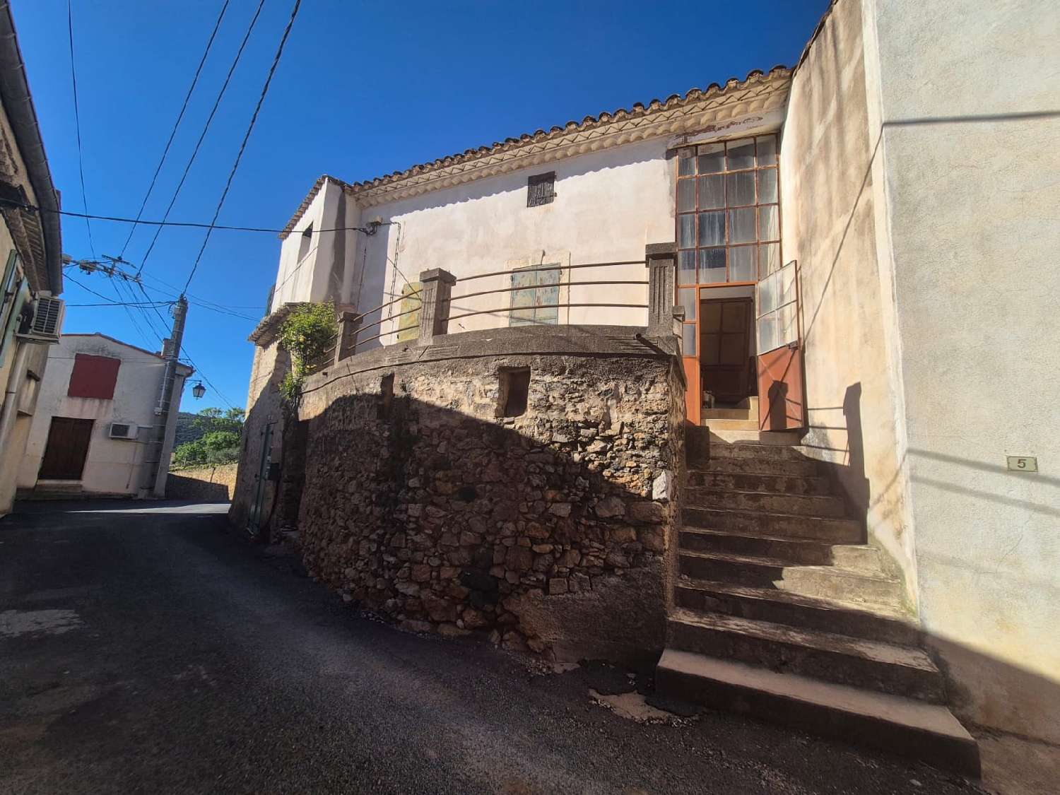 te koop huis Vailhan Hérault 2