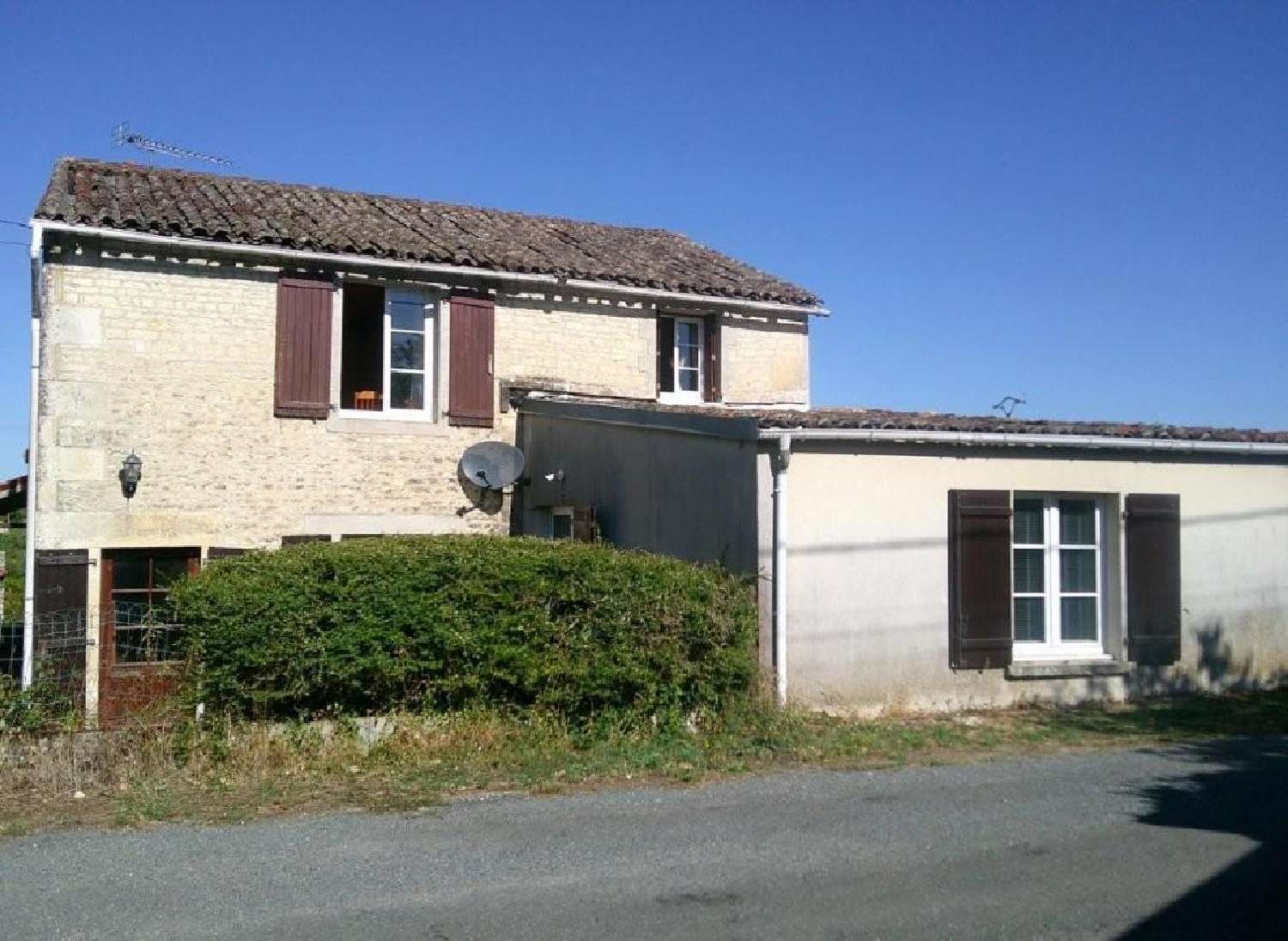  te koop huis Villefagnan Charente 2