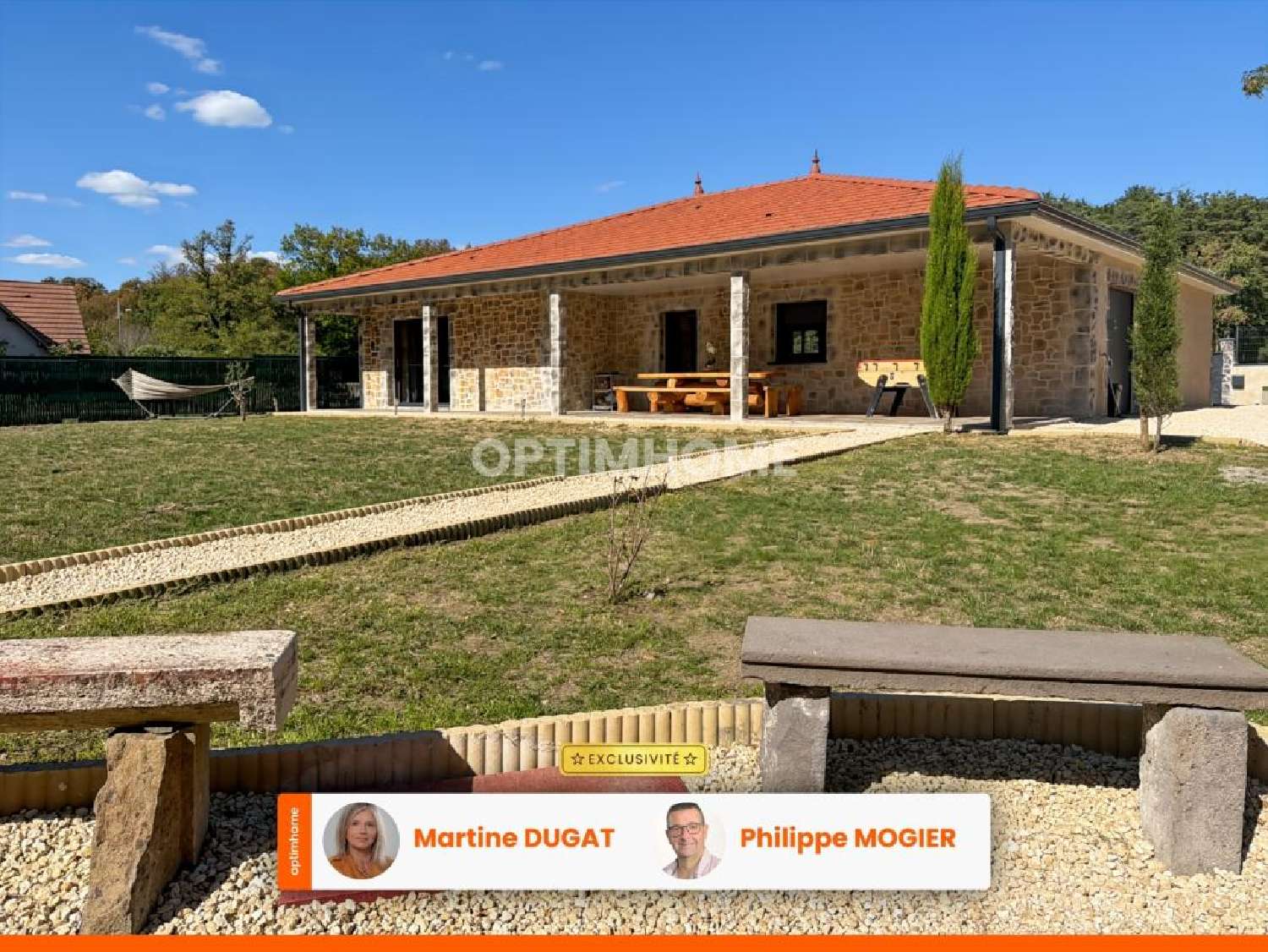 for sale house Villeneuve-lès-Cerfs Puy-de-Dôme 1