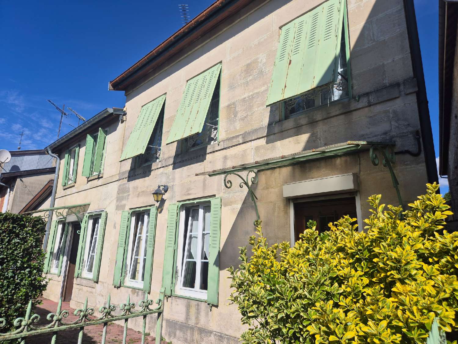 te koop huis Wassy Haute-Marne 1