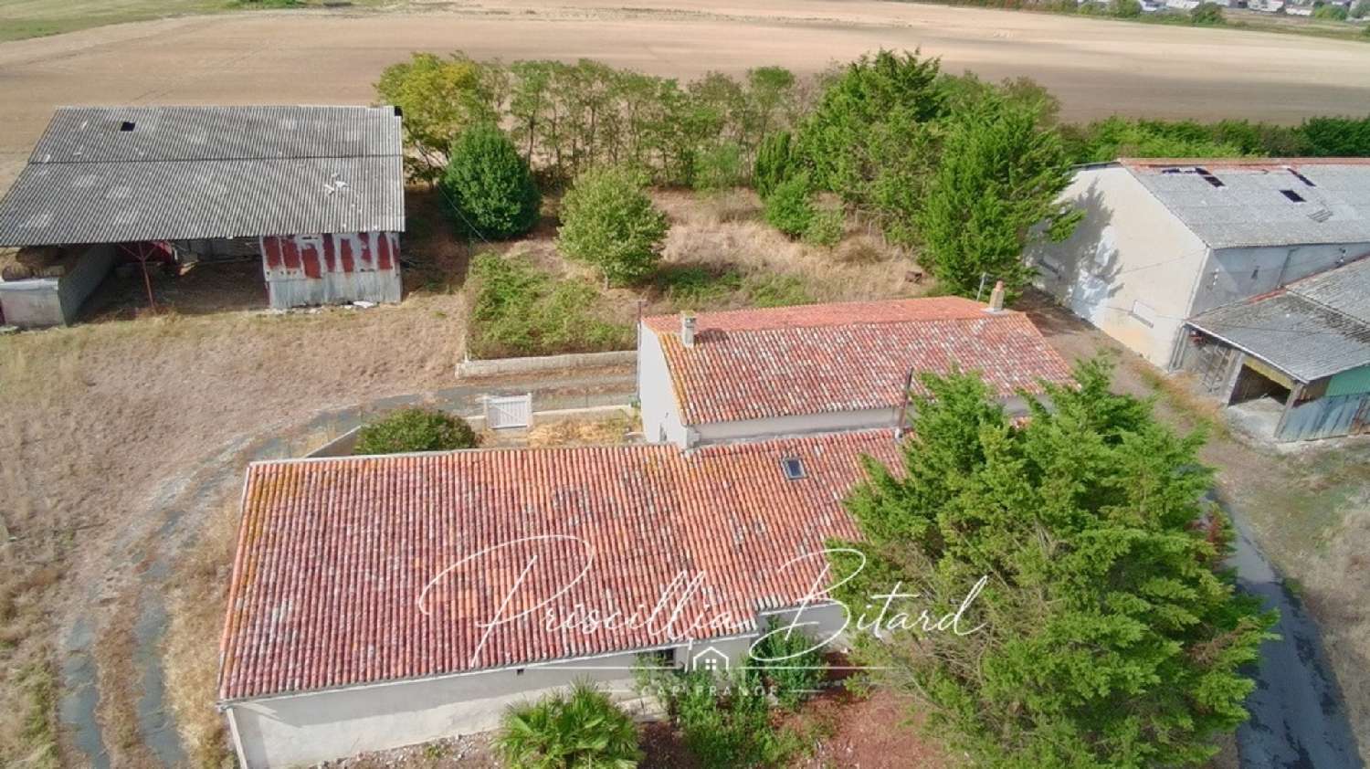 à vendre maison Yves Charente-Maritime 1