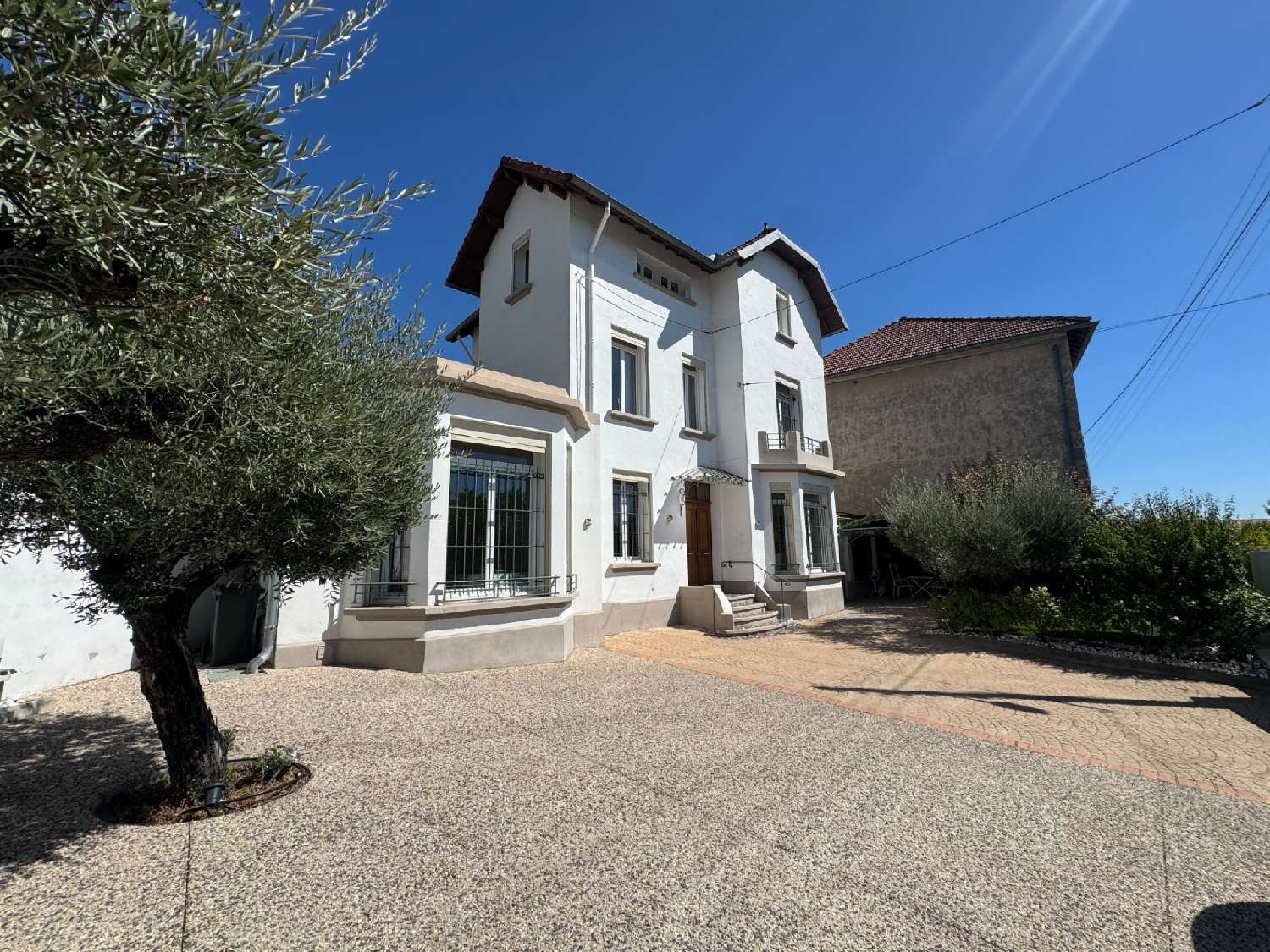 te koop herenhuis Alès Gard 2