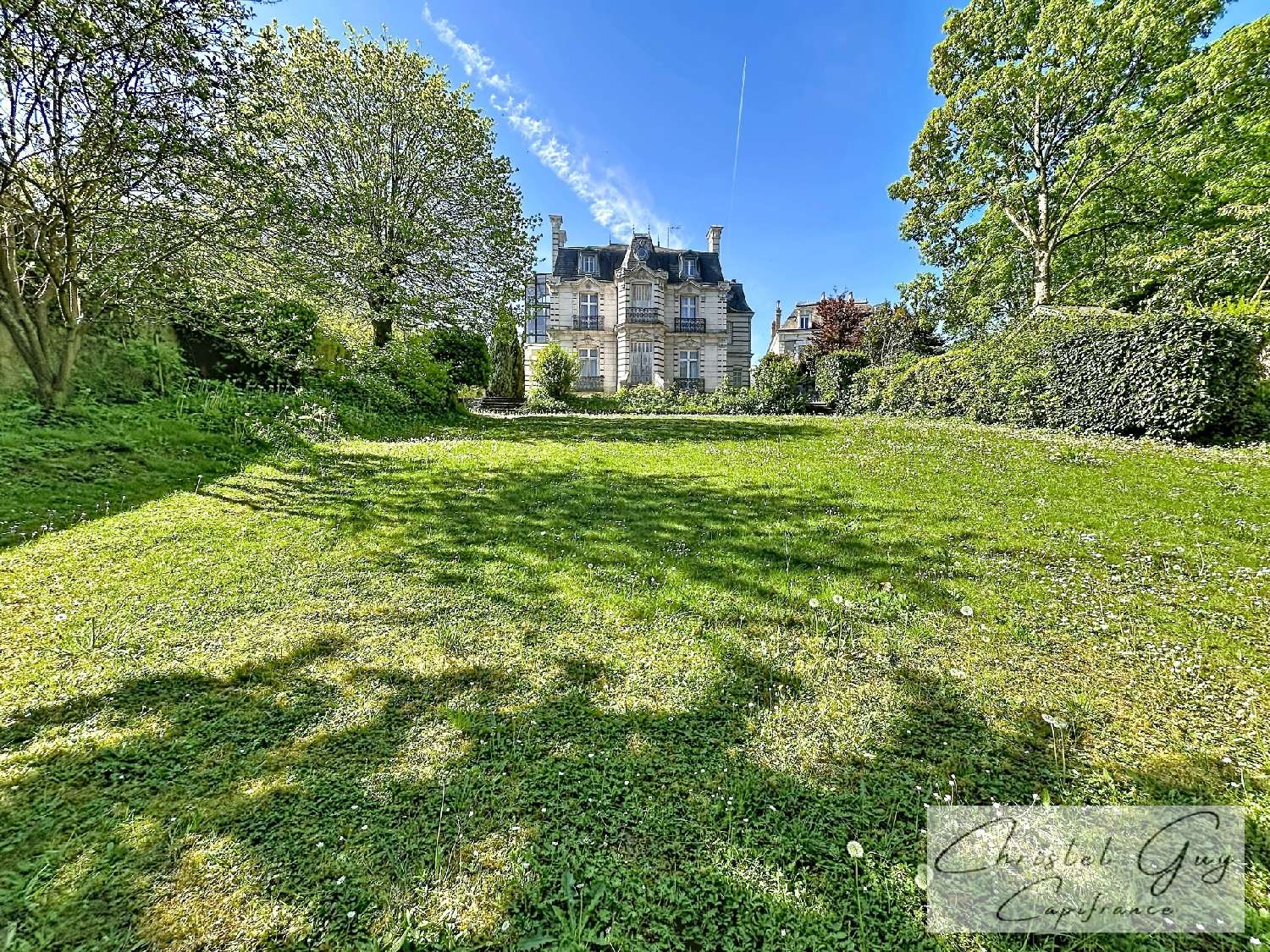à vendre maison bourgeoise Nogent-sur-Loir Sarthe 1