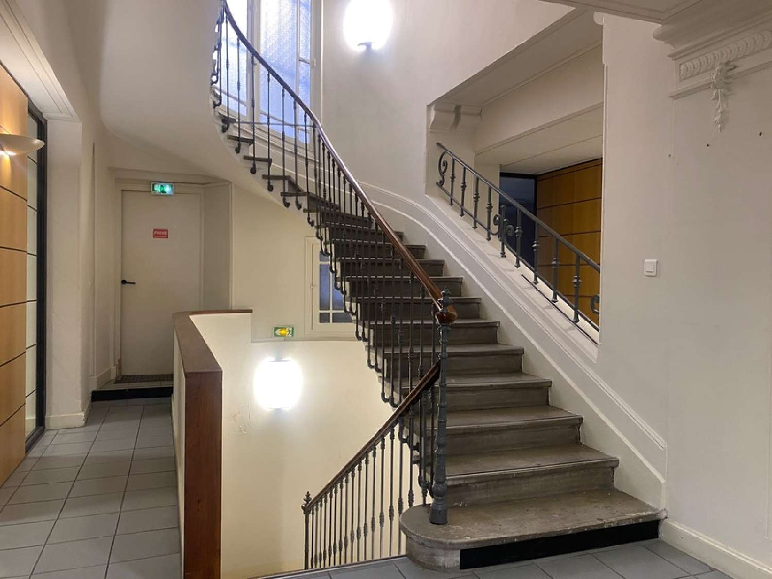  à vendre bureau Alès Gard 4