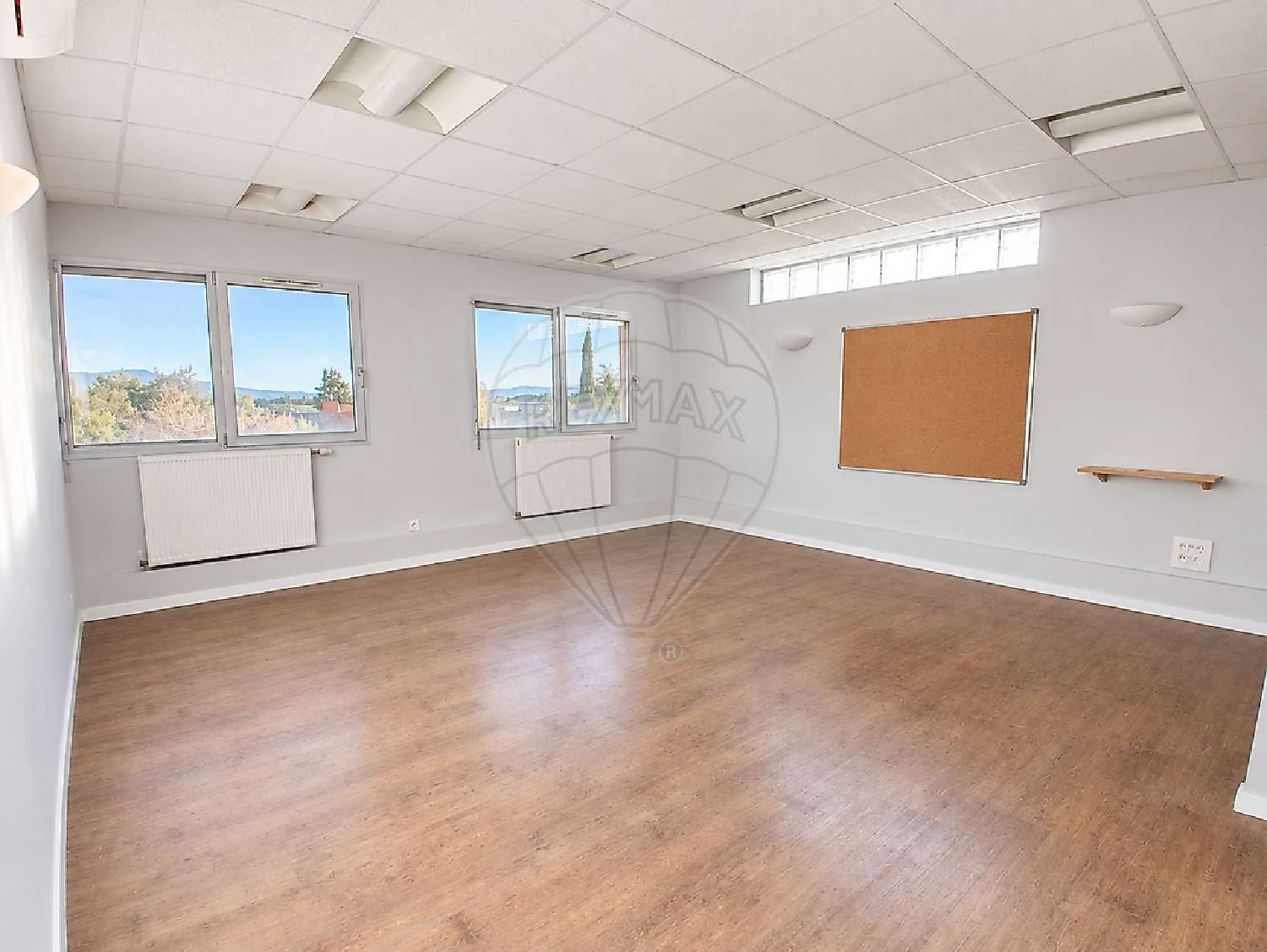 à vendre bureau Trévoux Ain 2