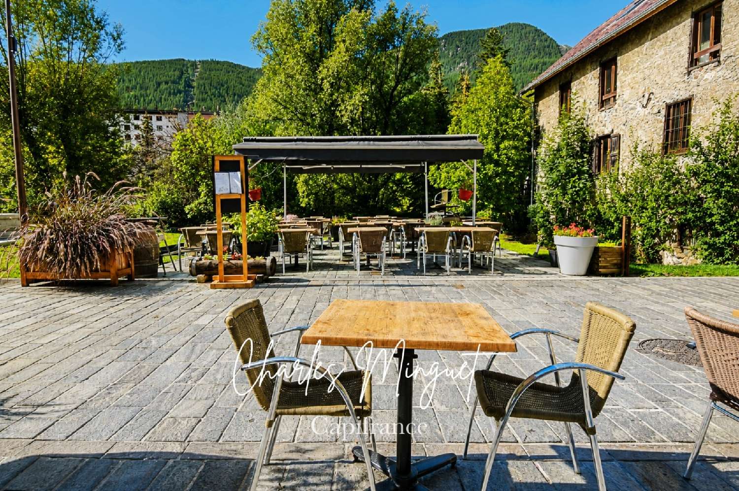  à vendre restaurant La Salle-les-Alpes Hautes-Alpes 2