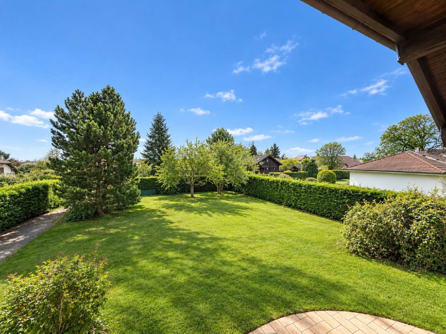  à vendre terrain Cessy Ain 1