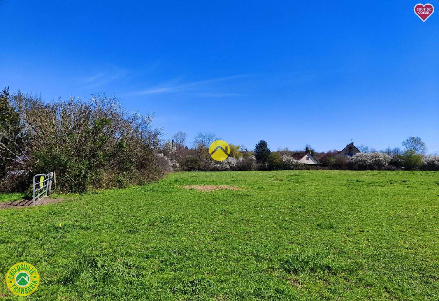 te koop terrein La Guerche-sur-l'Aubois Cher 1