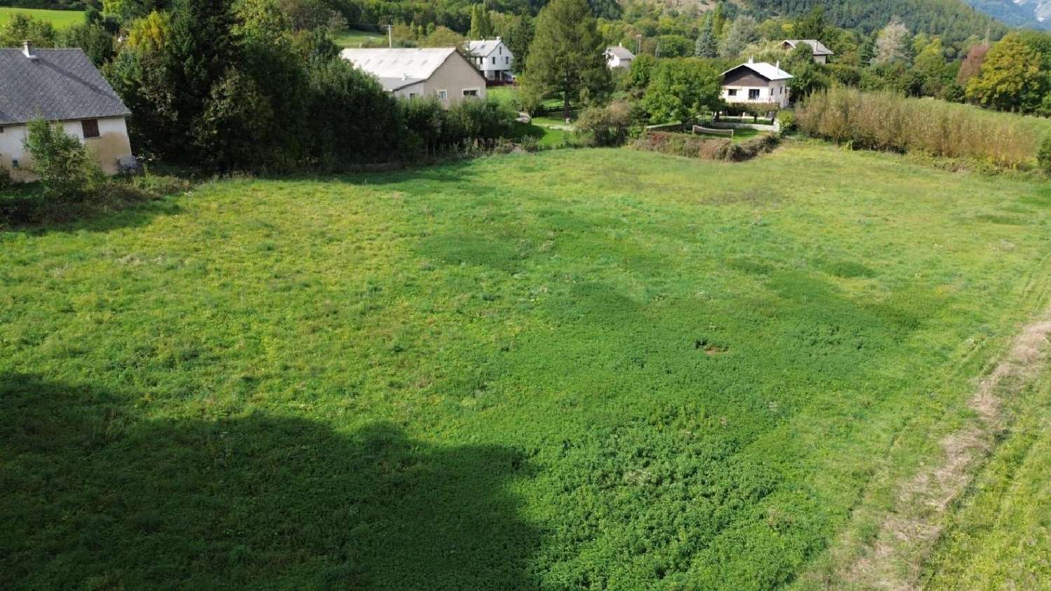 en venta terreno Le Noyer Hautes-Alpes 2