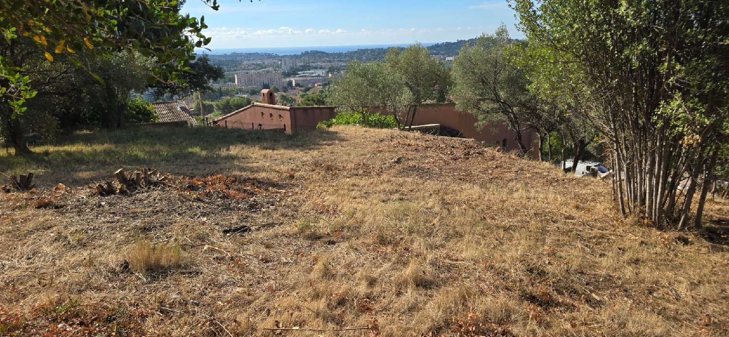  en venta terreno Le Revest-les-Eaux Var 3
